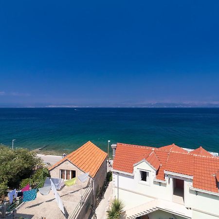 Taverna & Rooms Сутиван Екстериор снимка