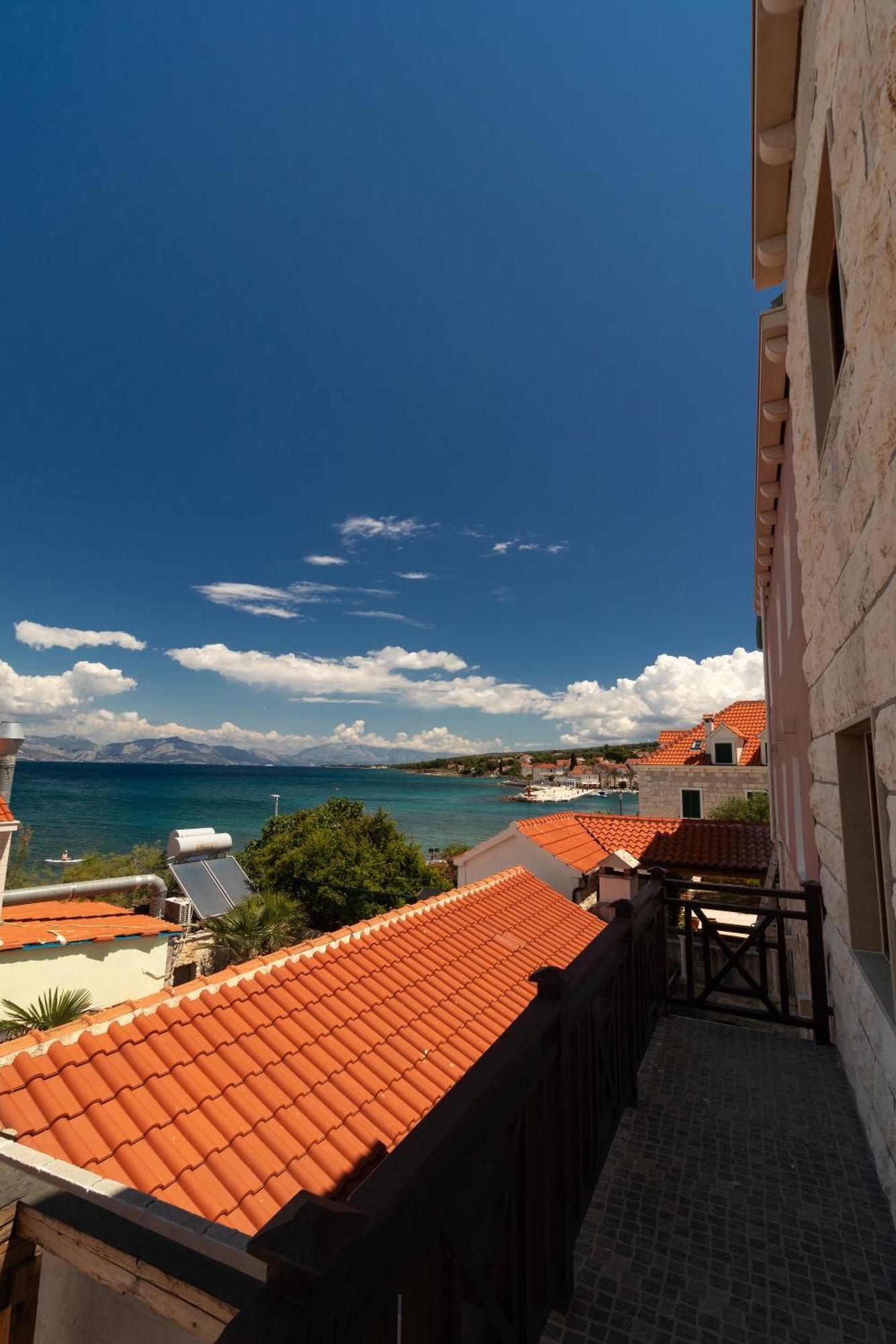 Taverna & Rooms Сутиван Екстериор снимка
