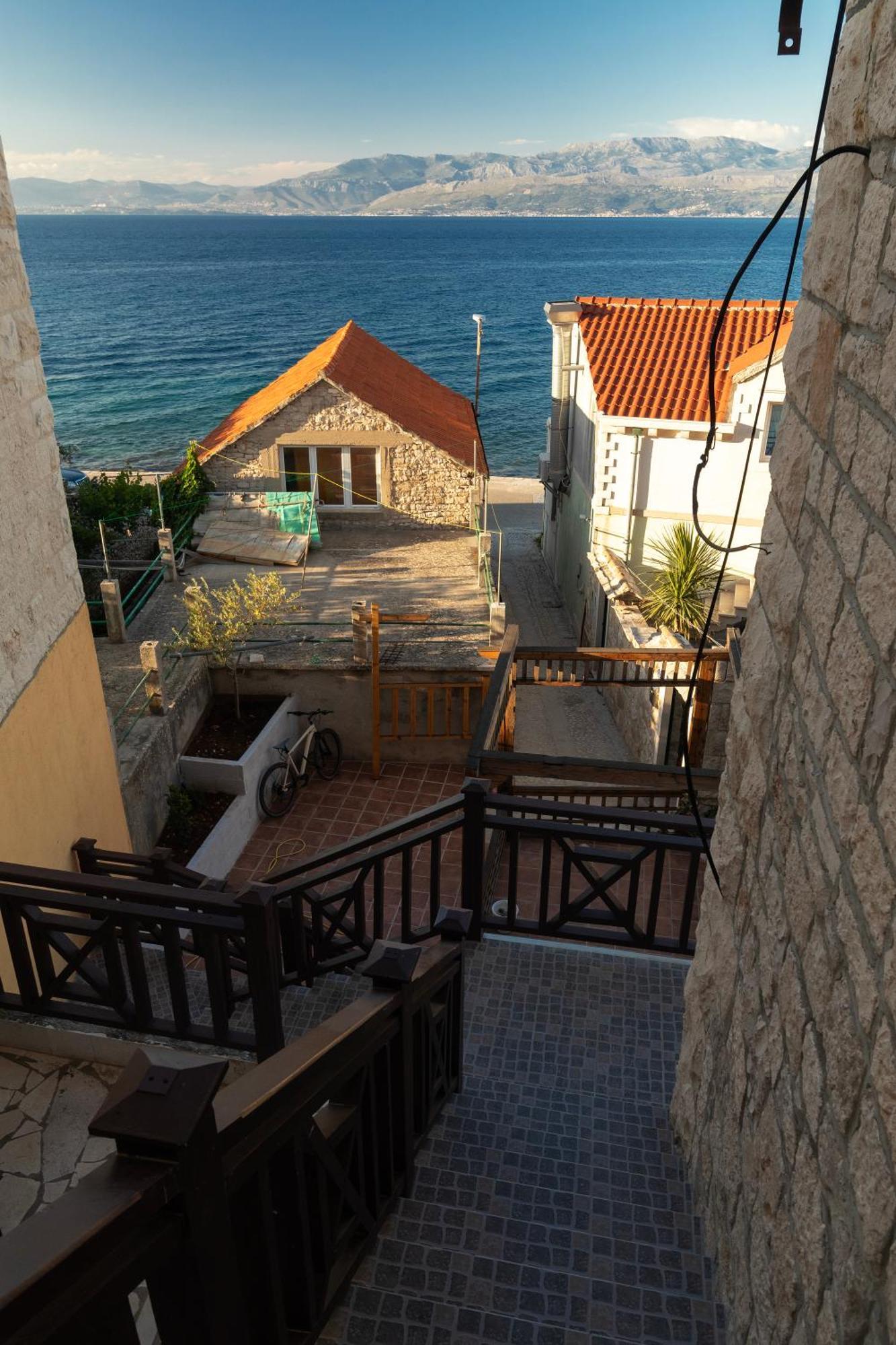 Taverna & Rooms Сутиван Екстериор снимка