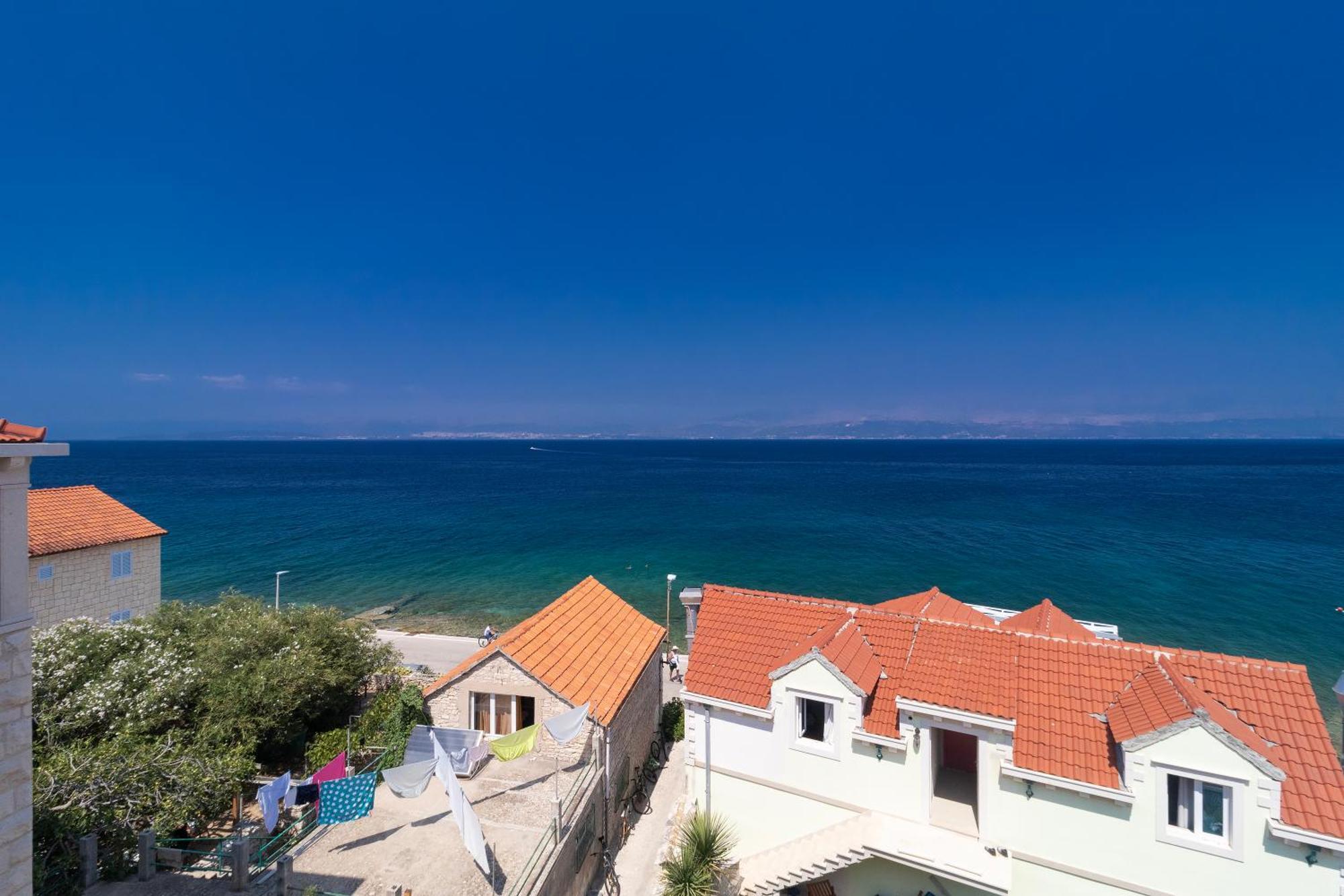 Taverna & Rooms Сутиван Екстериор снимка