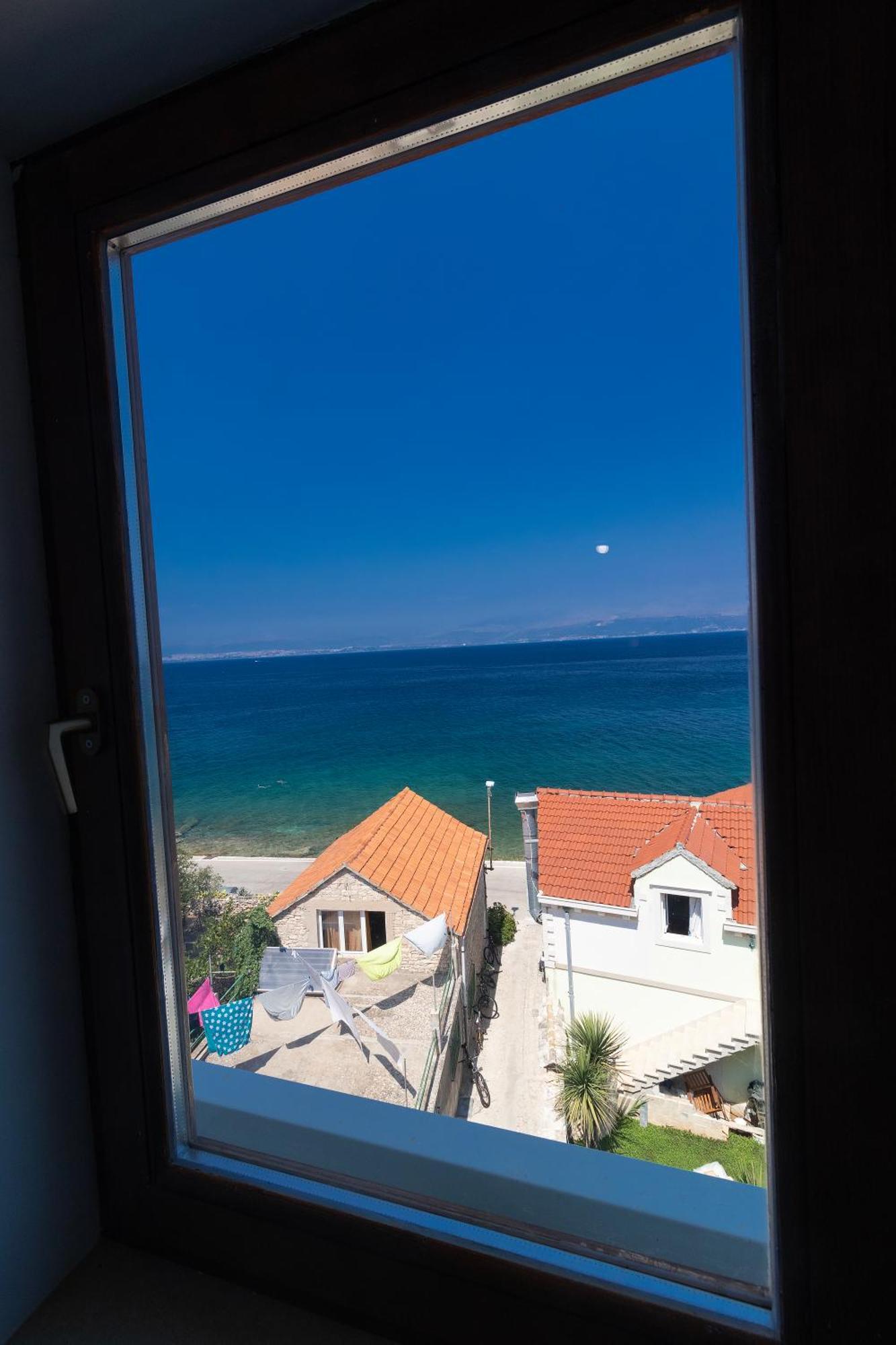 Taverna & Rooms Сутиван Екстериор снимка